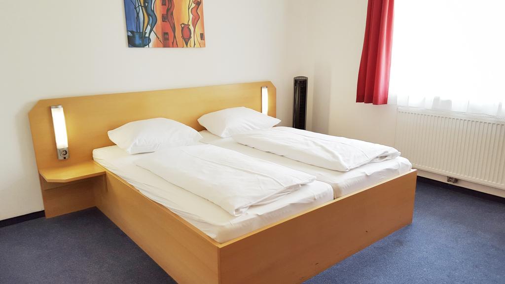 G&K Hotel Guntramsdorf Zewnętrze zdjęcie