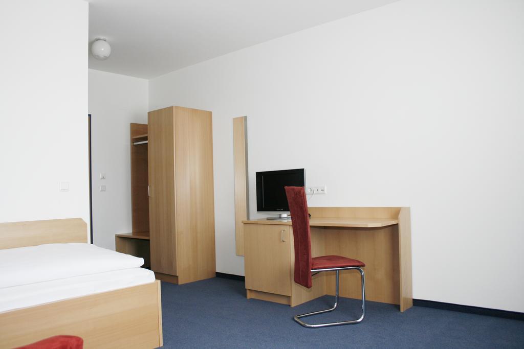 G&K Hotel Guntramsdorf Zewnętrze zdjęcie